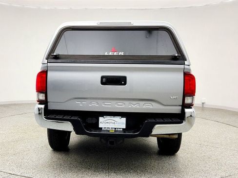 Used 2018 Toyota Tacoma SR5 image 6