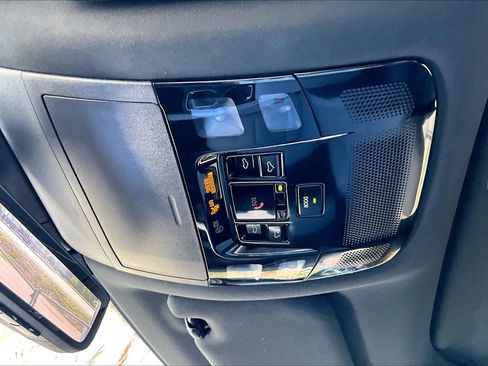 Used 2025 Lexus RX 350 Premium Plus w/ Convenience Package image 32