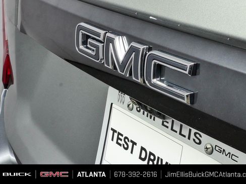 Certified 2023 GMC Yukon Denali Ultimate w/ LPO, Floor Liner Package AWD/4WD image 39
