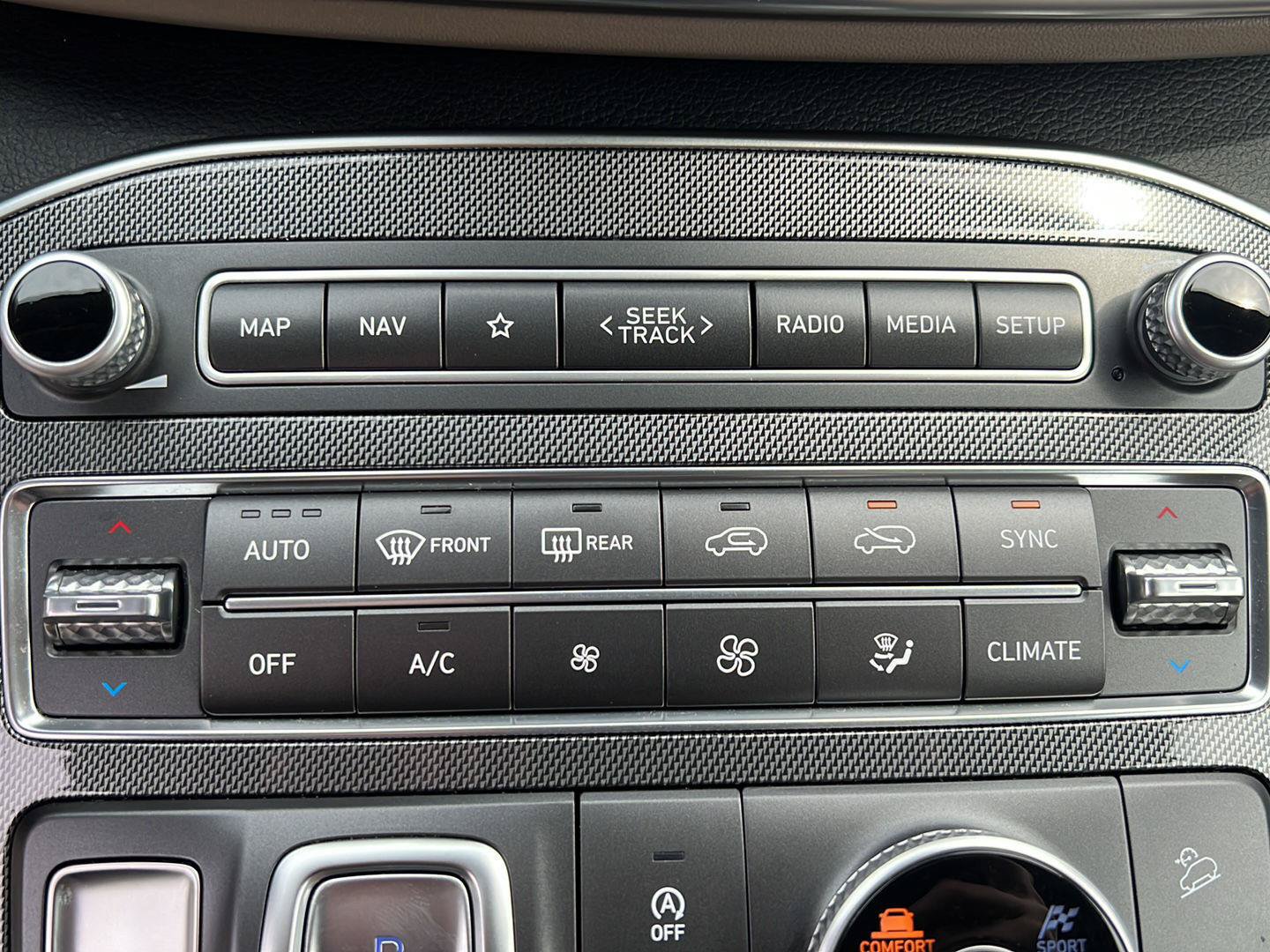 Used 2023 Hyundai Santa Fe SEL AWD/4WD image 14
