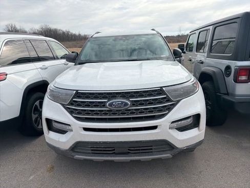 Used 2023 Ford Explorer XLT w/ Equipment Group 202A image 2