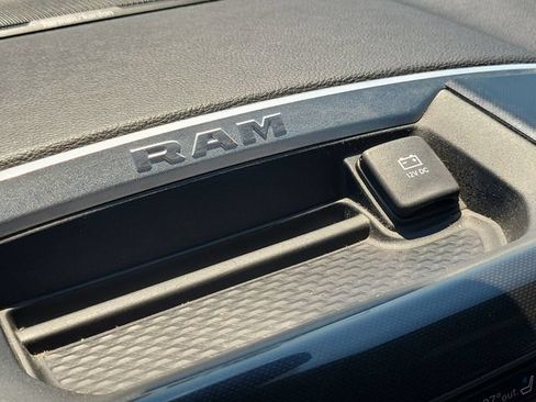Used 2020 RAM 1500 Laramie AWD/4WD image 17