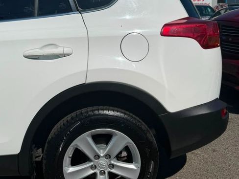 Used 2014 Toyota RAV4 XLE AWD/4WD image 15