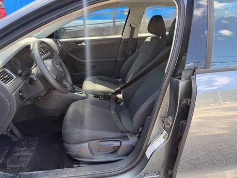 Used 2012 Volkswagen Jetta S FWD image 10