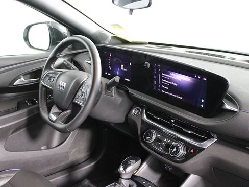 Used 2025 Buick Envista Sport Touring FWD image 16
