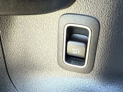 Used 2021 Mercedes-Benz GLA 250 4MATIC image 24