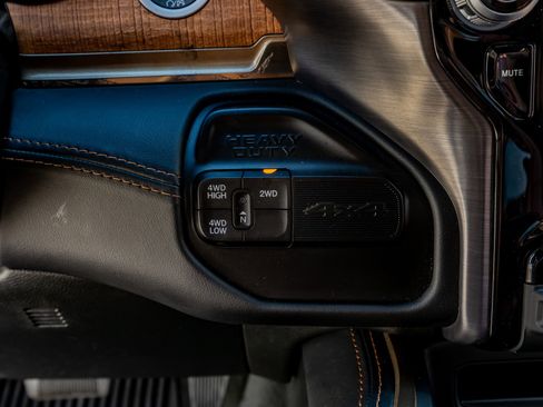 Used 2024 RAM 2500 Limited w/ Safety Group image 24