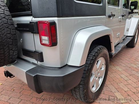 Used 2008 Jeep Wrangler Unlimited Sahara w/ Dual Top Group image 52