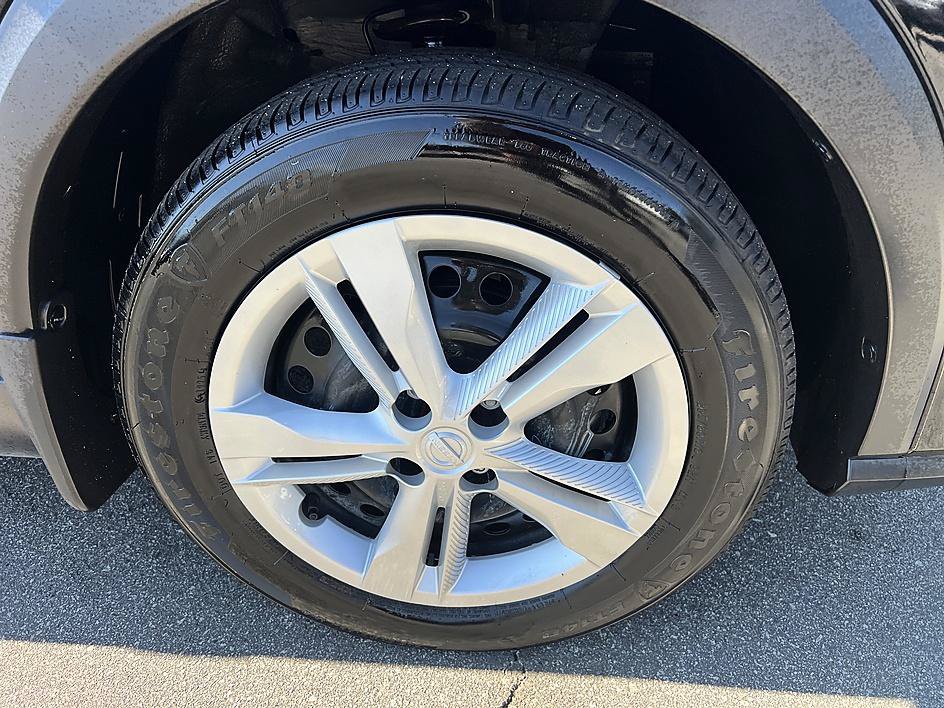 Certified 2025 Nissan Kicks Play S FWD image 12
