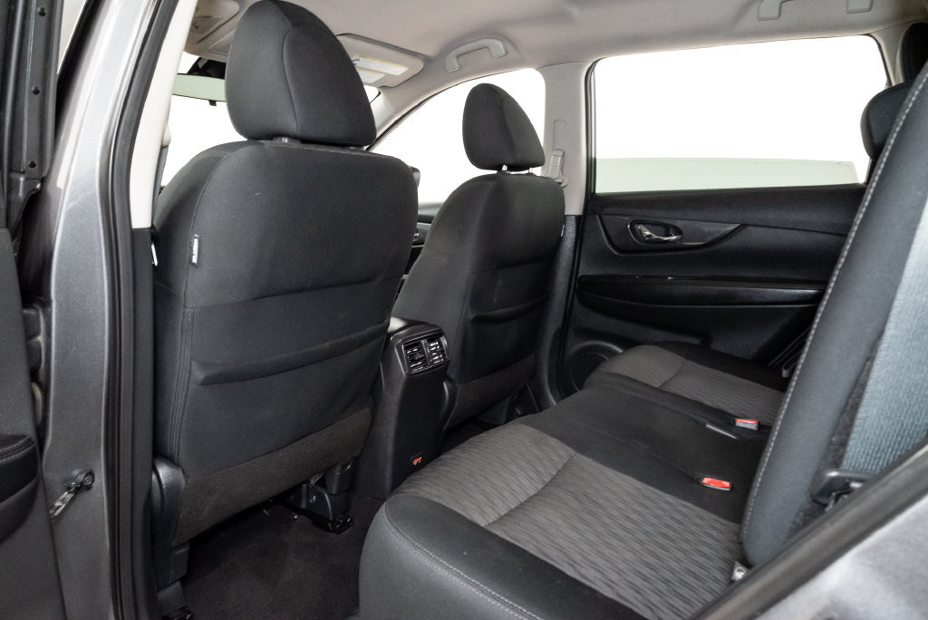Used 2020 Nissan Rogue S w/ Special Edition Package FWD image 21