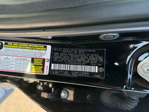 Used 2025 Toyota Camry XLE image 25