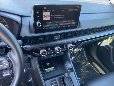 Used 2025 Honda CR-V EX-L image 19