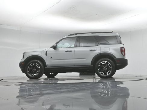 Used 2023 Ford Bronco Sport Outer Banks w/ Tech Package AWD/4WD image 56
