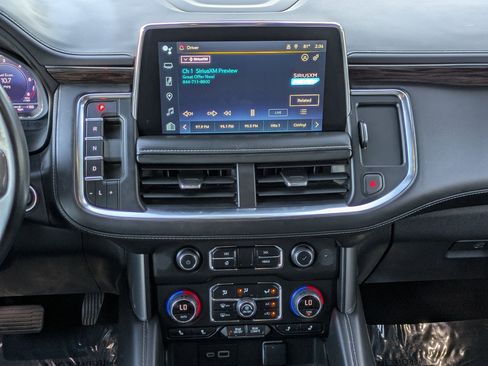 Certified 2023 Chevrolet Suburban LT image 18