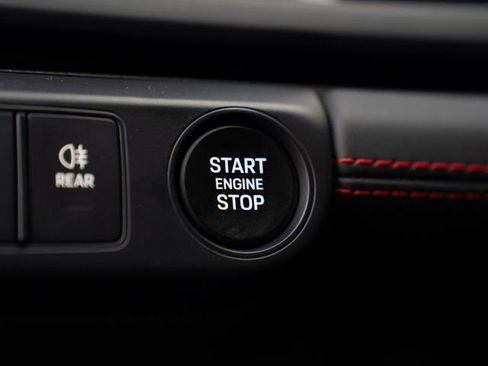 Certified 2025 Porsche Panamera GTS AWD/4WD image 28