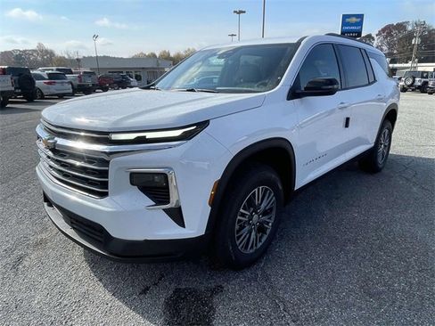 New 2026 Chevrolet Traverse LT image 7