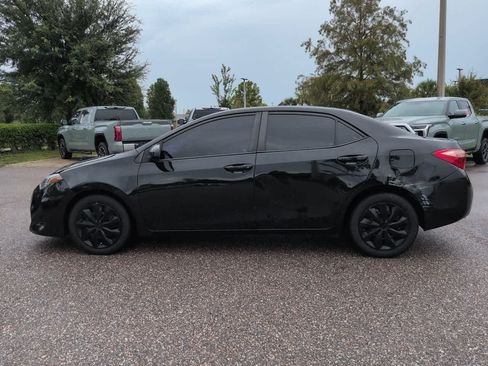 Used 2018 Toyota Corolla LE FWD image 3