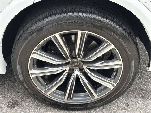 Used 2023 Audi SQ8 Prestige w/ Prestige Package AWD/4WD image 12