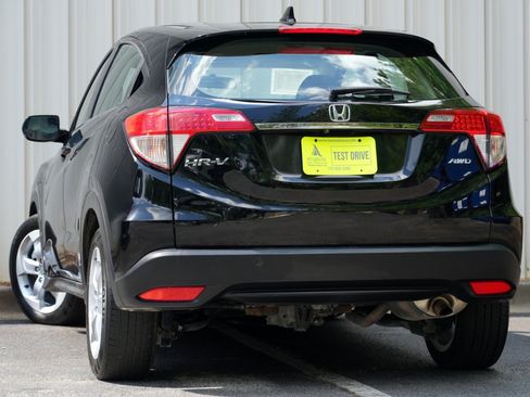 Used 2019 Honda HR-V LX image 5