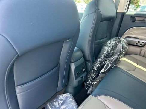 New 2025 Ford Maverick Lariat w/ 4K Tow Package image 19