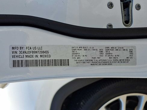 Certified 2022 Jeep Compass Latitude w/ Sun and Sound Group AWD/4WD image 26
