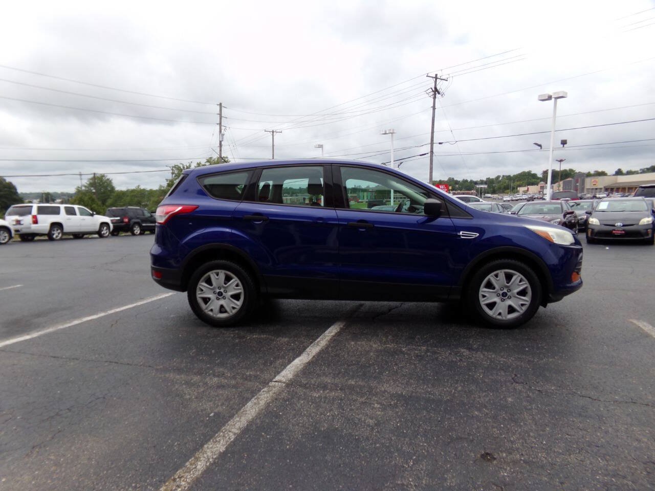 Used 2015 Ford Escape S FWD image 5