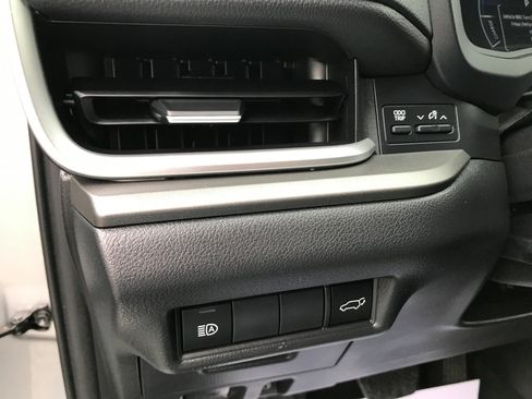 Certified 2024 Toyota Grand Highlander XLE image 15