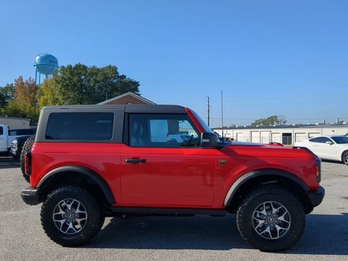 Certified 2023 Ford Bronco Badlands image 2