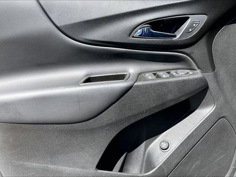 Used 2020 Chevrolet Equinox LT FWD image 21