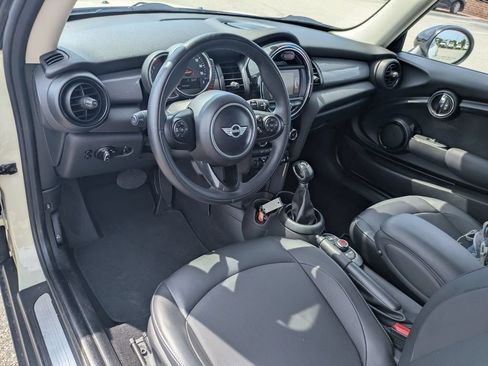 Used 2017 MINI Cooper 2-Door Hardtop FWD image 24