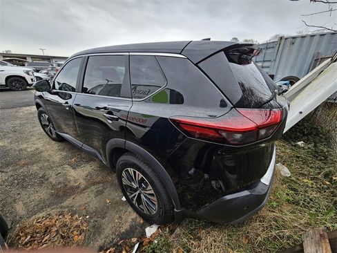 Certified 2023 Nissan Rogue SV image 16