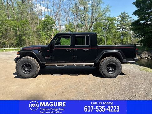 Used 2020 Jeep Gladiator Rubicon AWD/4WD image 5