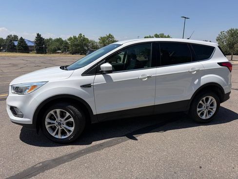 Used 2019 Ford Escape SE AWD/4WD image 3