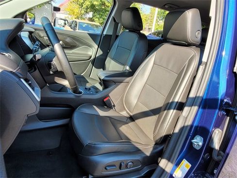 Used 2023 GMC Terrain SLT image 8