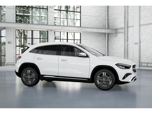 New 2025 Mercedes-Benz GLA 250 image 14
