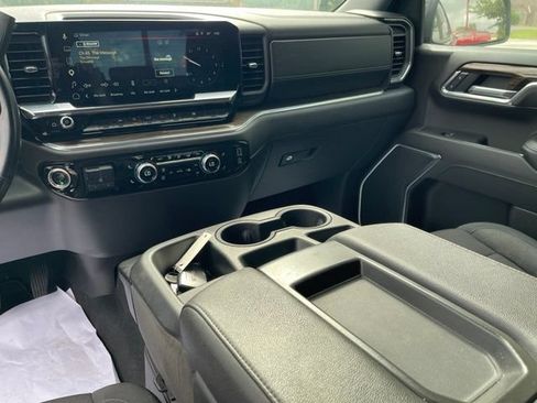 Used 2025 GMC Sierra 1500 Elevation AWD/4WD image 17