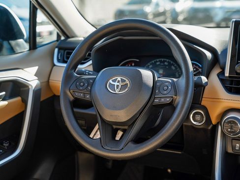 New 2025 Toyota RAV4 XLE image 18