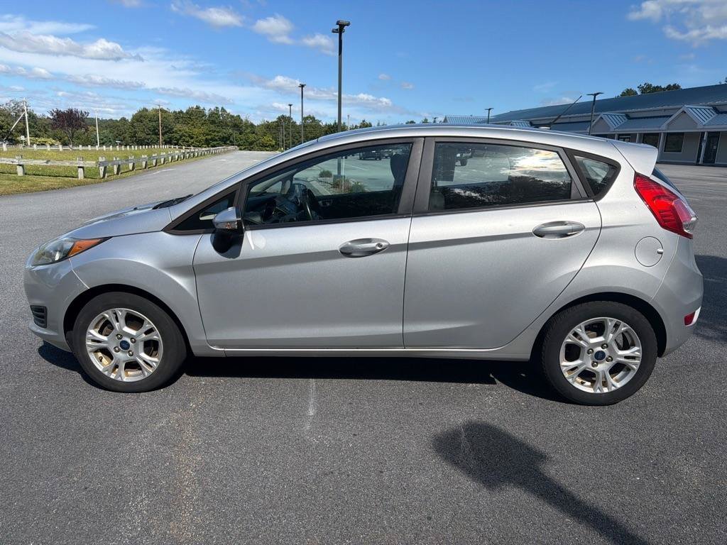 Used 2016 Ford Fiesta SE w/ Cold Weather Package FWD image 8