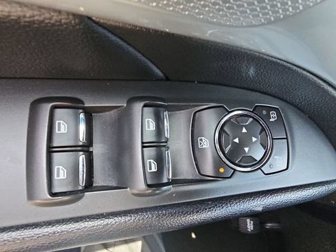 Used 2016 Ford Explorer XLT w/ Equipment Group 202A AWD/4WD image 25