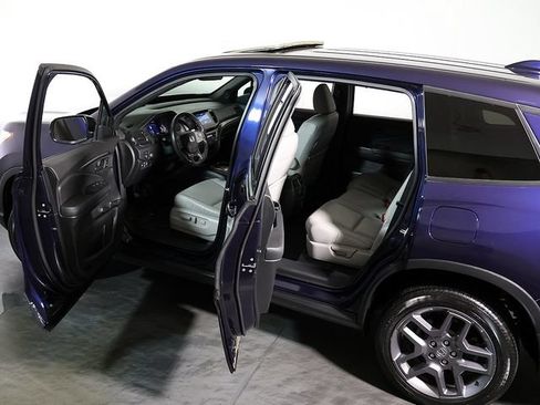 Used 2023 Honda Passport EX-L image 5
