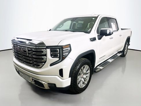 Used 2022 GMC Sierra 1500 Denali image 3