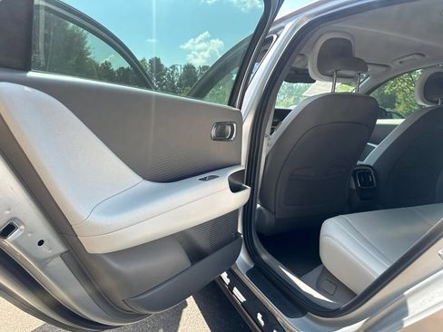 Used 2025 Hyundai Ioniq 6 SEL AWD/4WD image 5