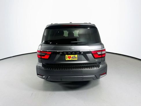 Used 2023 Nissan Armada SL image 8