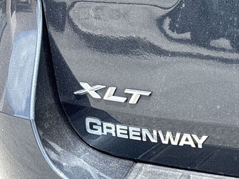 Used 2023 Ford Explorer XLT w/ Equipment Group 202A RWD image 10