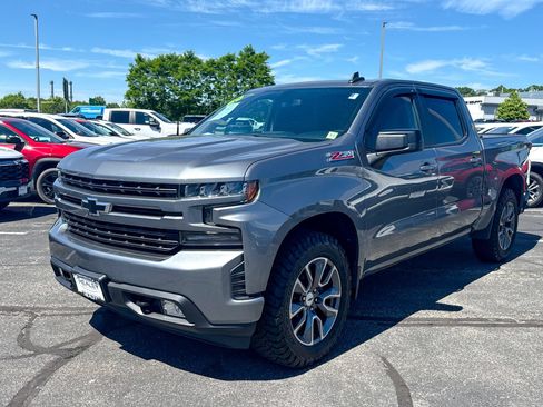 Used 2020 Chevrolet Silverado 1500 RST AWD/4WD image 3