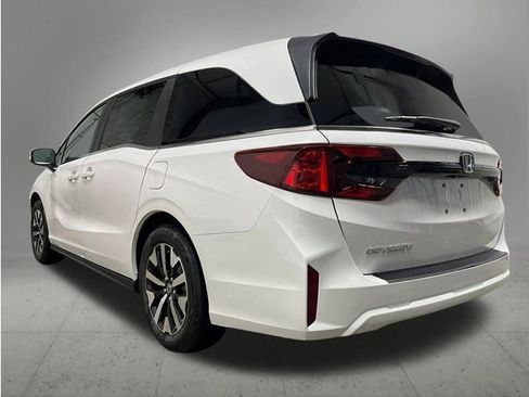 New 2026 Honda Odyssey EX-L image 3
