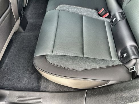 New 2026 GMC Terrain AT4 w/ Convenience Package III image 17