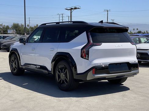 New 2026 Kia EV9 GT-Line AWD/4WD image 5
