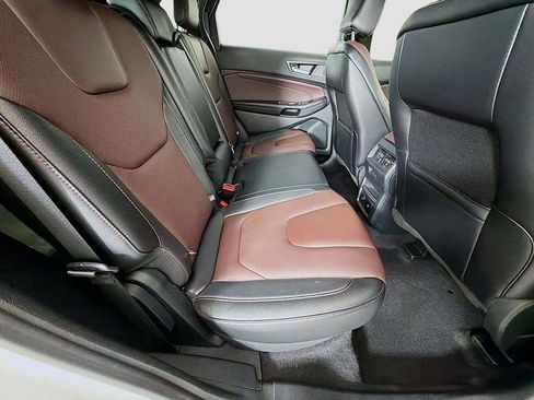 Used 2022 Ford Edge Titanium w/ Equipment Group 301A AWD/4WD image 28