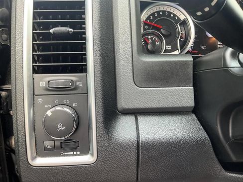 Used 2017 RAM 1500 Big Horn AWD/4WD image 24